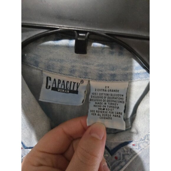 Capacity Women Embroidered Floral Denim Button-Up Shirt Plus Size 2X Grannycore - Picture 6 of 10